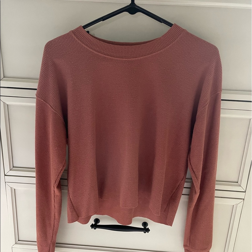 Forever 21 rusty orange long sleeve crop